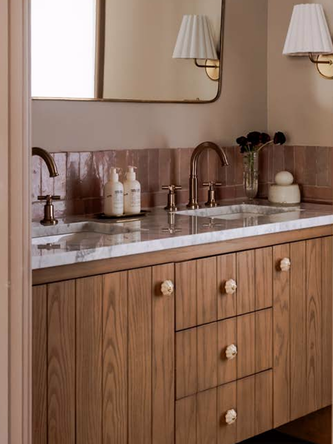 modern hotel vanity